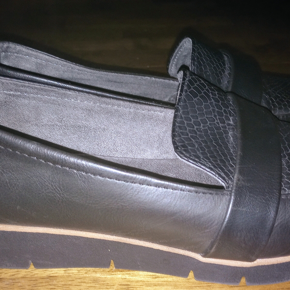 Dr. Scholl's Black Flats with Textured Strap
